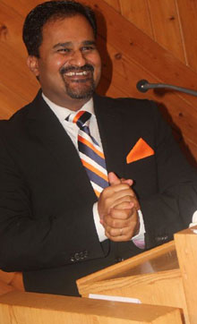 Boaz Kamran Khan